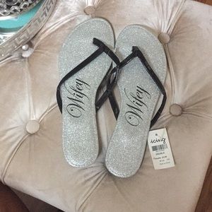 Wifey thong sandals!!